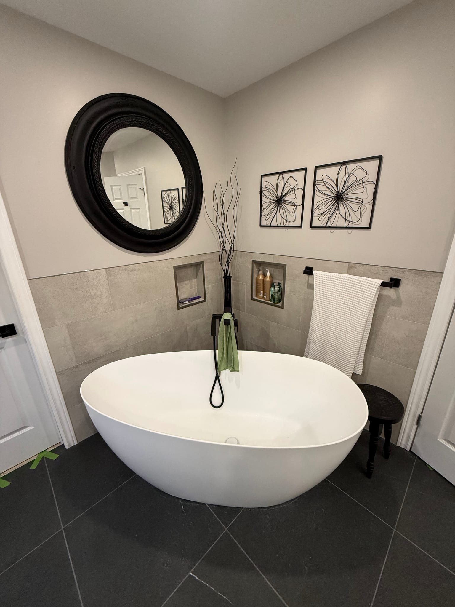 Freestanding Soaker Tub